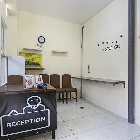 Spot On 90780 Gang Tengah Homestay Syariah スマラン エクステリア 写真