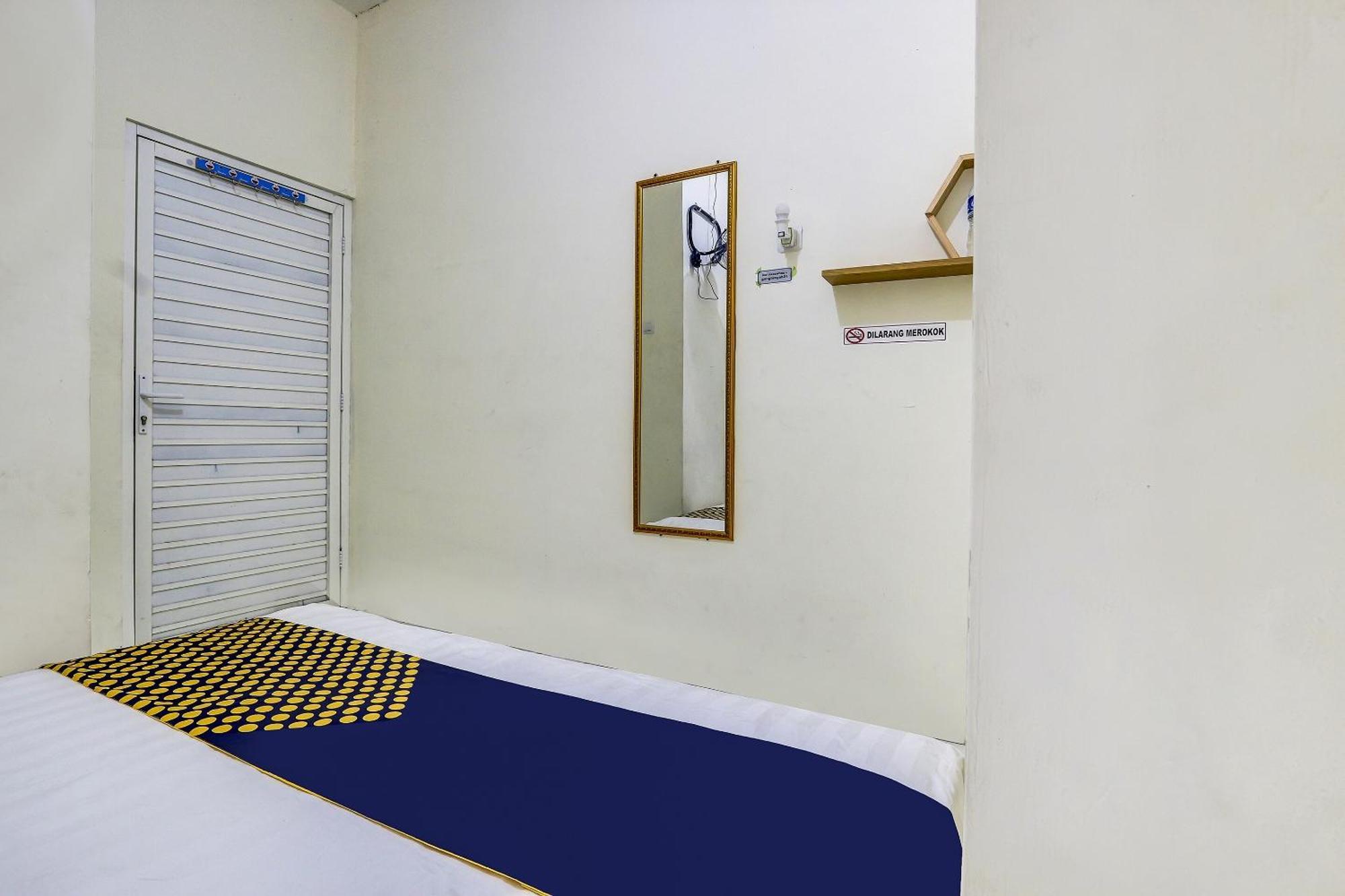Spot On 90780 Gang Tengah Homestay Syariah スマラン エクステリア 写真