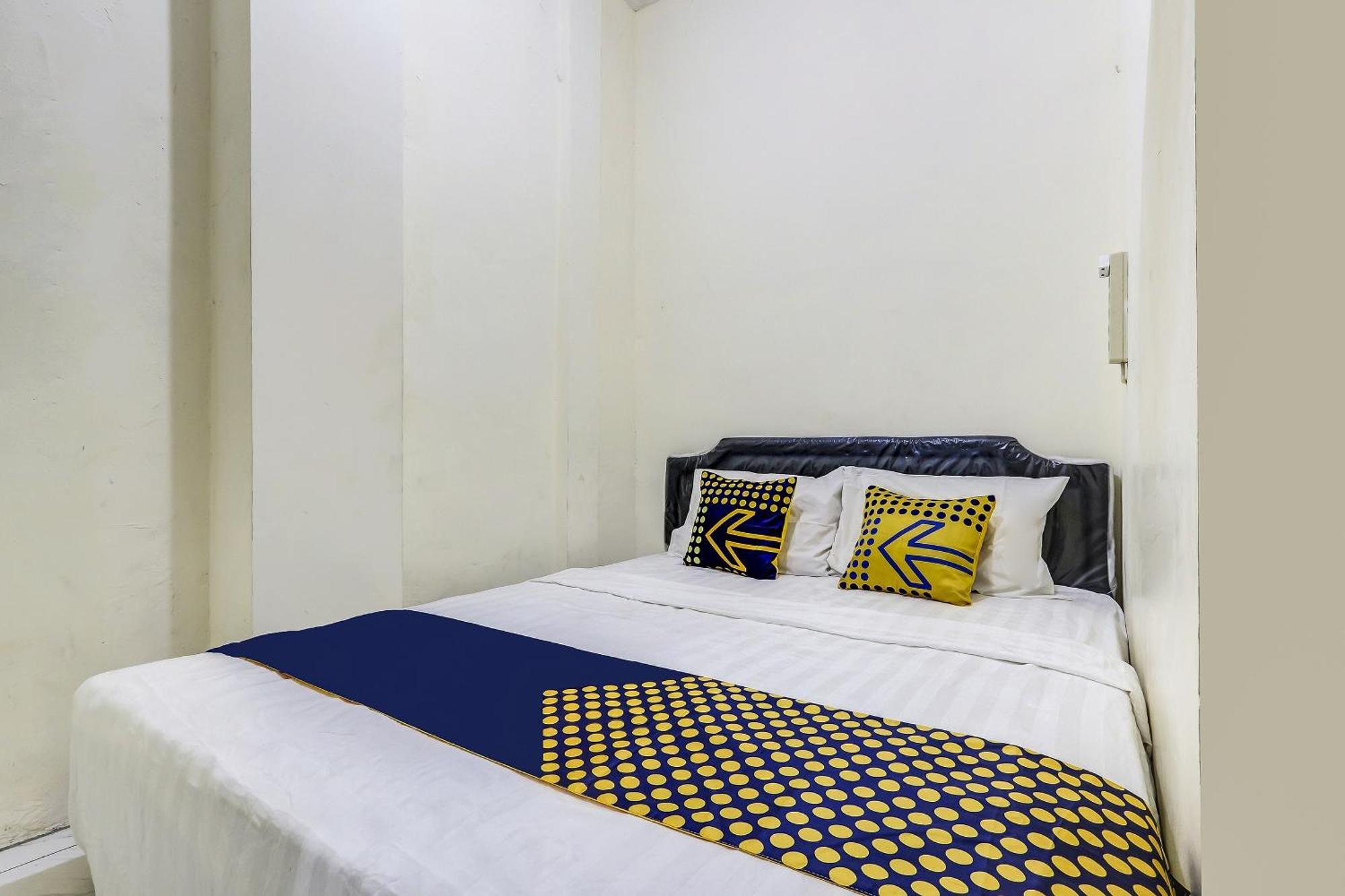 Spot On 90780 Gang Tengah Homestay Syariah スマラン エクステリア 写真