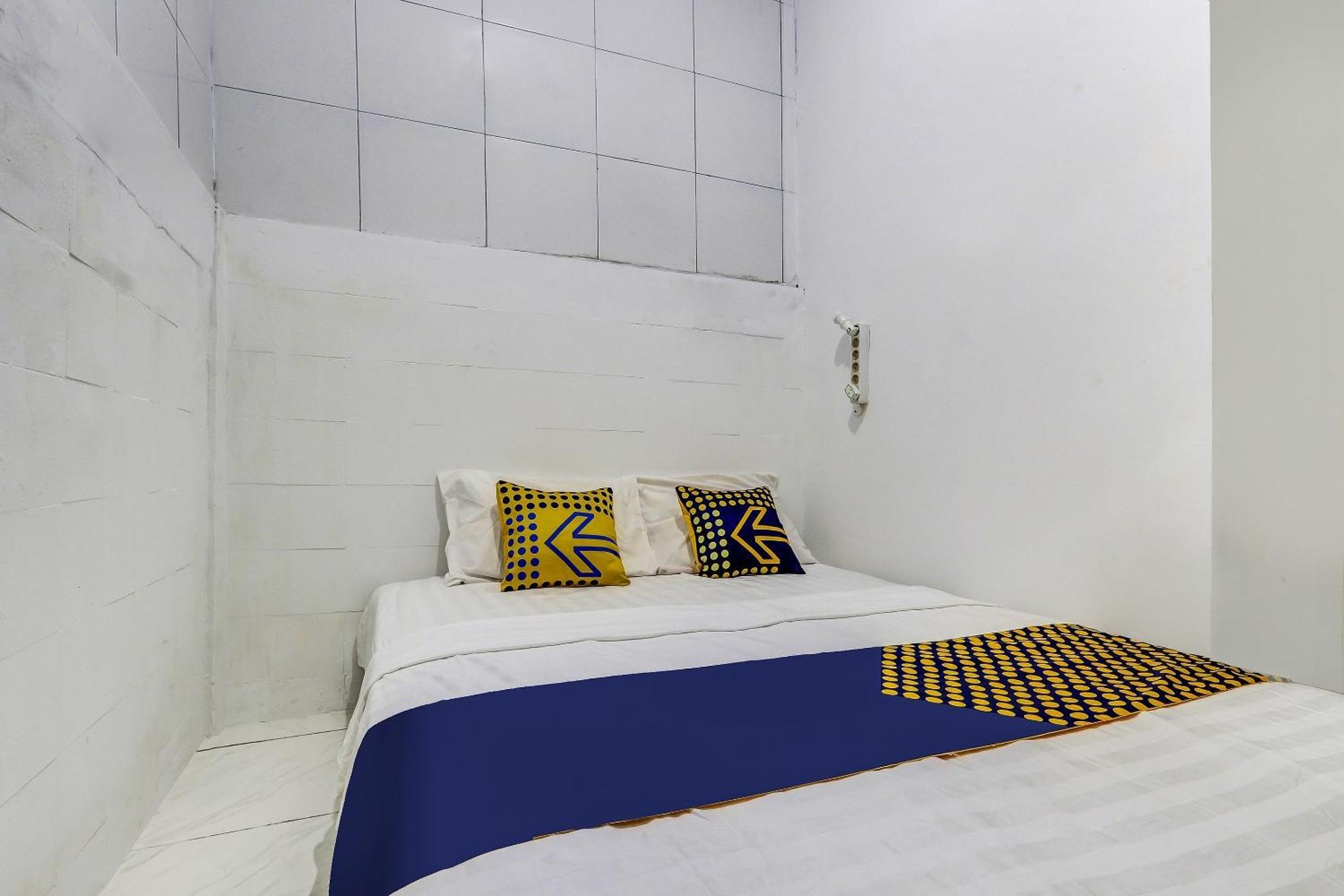 Spot On 90780 Gang Tengah Homestay Syariah スマラン エクステリア 写真