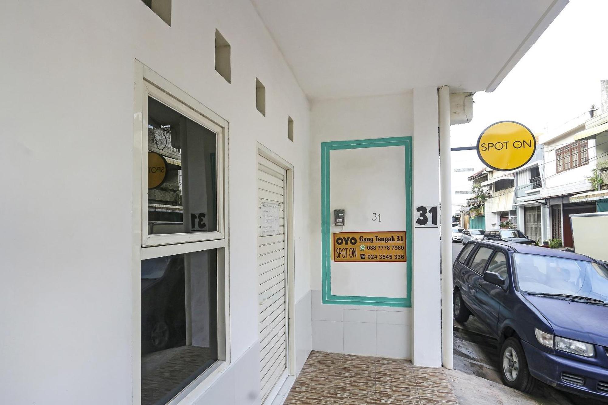 Spot On 90780 Gang Tengah Homestay Syariah スマラン エクステリア 写真